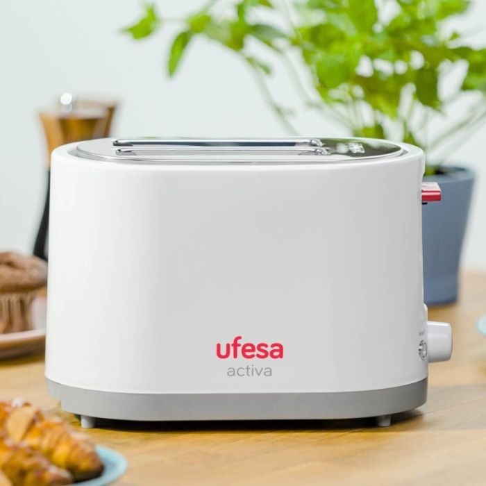 Ufesa opekač kruha z 2 režama TT7385, 800 W Ufesa opekač kruha z 2 režama TT7385, 800 W
