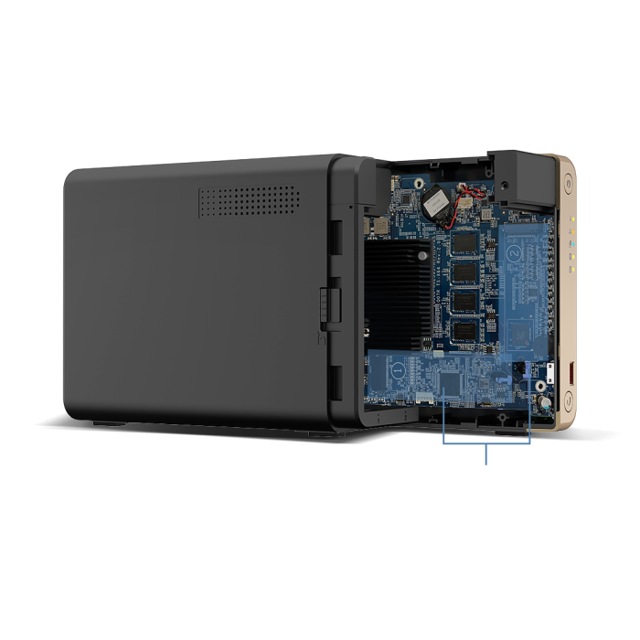QNAP NAS strežnik za 2 diskA, 8GB ram, 2,5GbE mreža QNAP NAS strežnik za 2 diskA, 8GB ram, 2,5GbE mreža