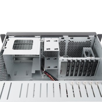 Chieftec 4U rackmount ohišje za strežnik UNC-409S-B-OP Chieftec 4U rackmount ohišje za strežnik UNC-409S-B-OP