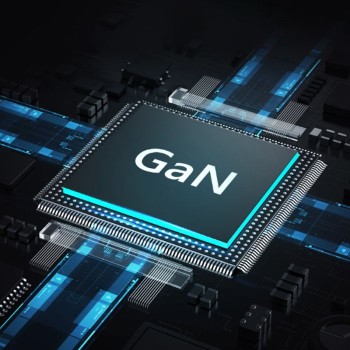 Ugreen USB-A in 3x USB-C 100W GaN hitri polnilec - box Bel