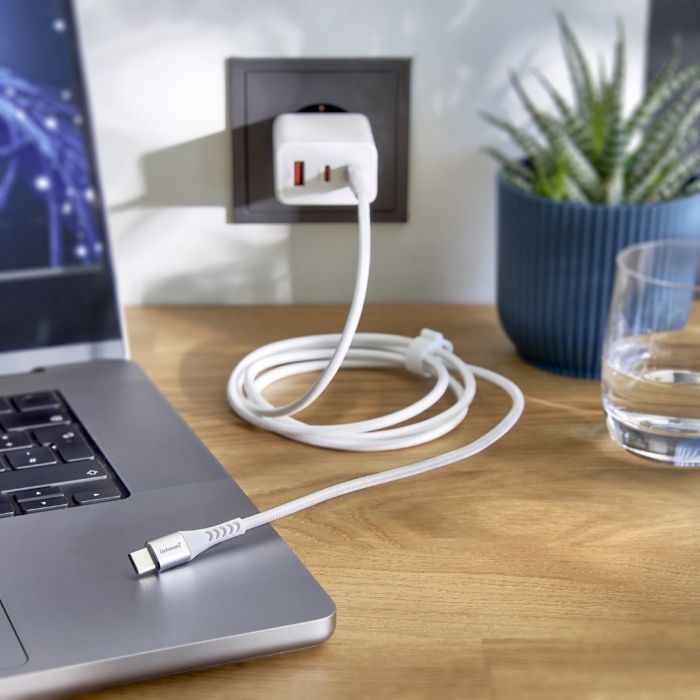 Intenso USB-C na USB-C kabel C315C, 1.5M Intenso USB-C na USB-C kabel C315C, 1.5M
