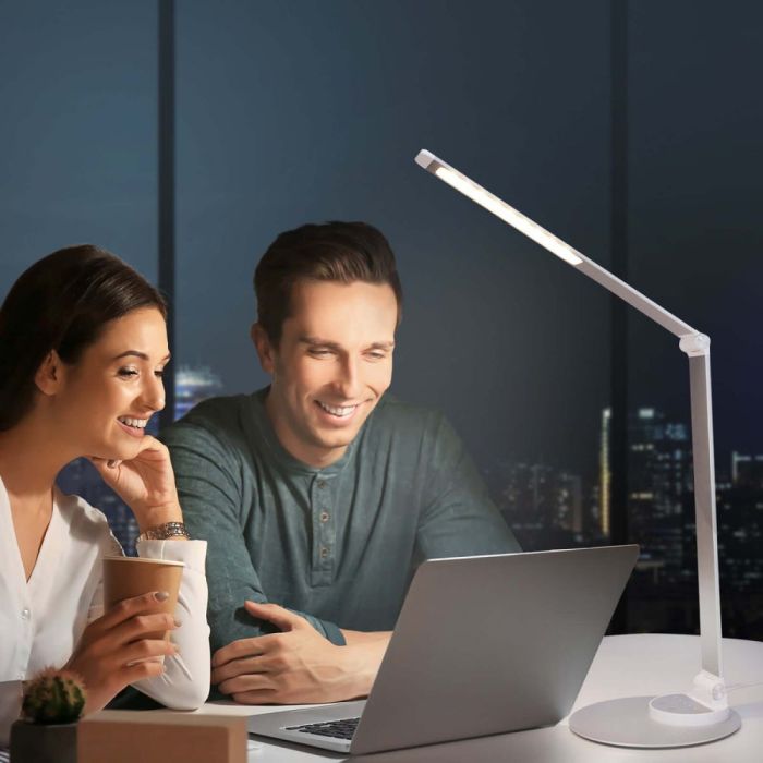 TaoTronics ultra tanka led namizna svetilka TT-DL22_1 srebrna TaoTronics ultra tanka led namizna svetilka TT-DL22_1 srebrna