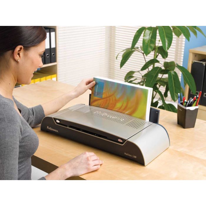 Fellowes termalni aparat za vezavo Helios 60 Fellowes termalni aparat za vezavo Helios 60