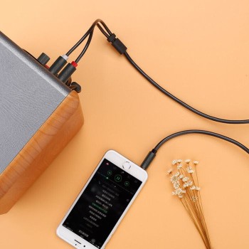 Ugreen kabel 3.5mm na 2x RCA 2M - 10510 Ugreen kabel 3.5mm na 2x RCA 2M - 10510