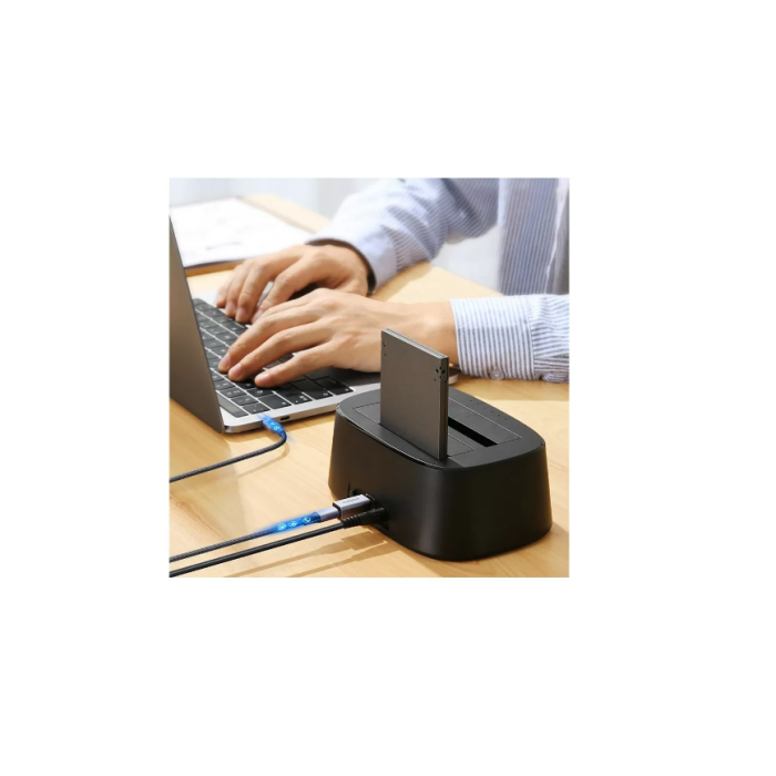Ugreen adapter USB-C ženski na USB-B - srebrn 1kos Ugreen adapter USB-C ženski na USB-B - srebrn 1kos