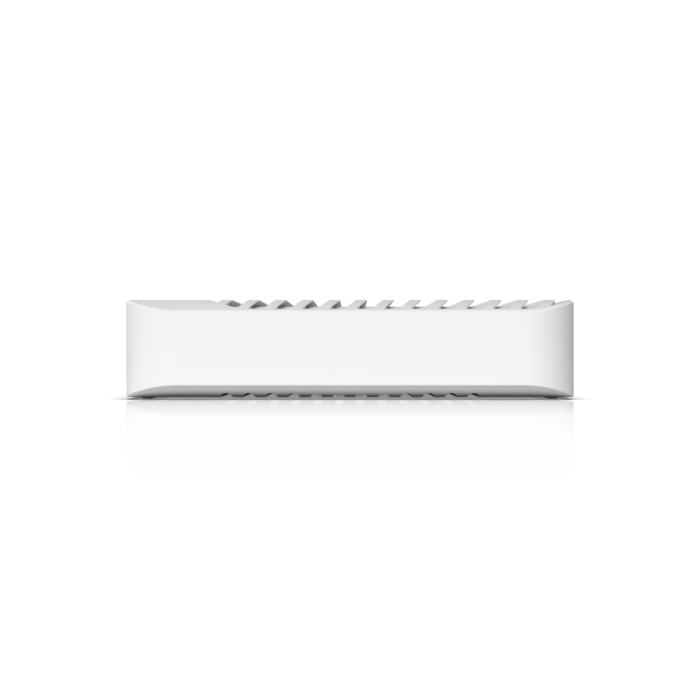 Ubiquiti mrežno 8-portno PoE stikalo USW-Pro-8-PoE (120W) Ubiquiti mrežno 8-portno PoE stikalo USW-Pro-8-PoE (120W)