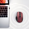 Brezžična miška UGREEN Bluetooth 5.0 in 2,4 Ghz z USB sprejemnikom - rdeča Brezžična miška UGREEN Bluetooth 5.0 in 2,4 Ghz z USB sprejemnikom - rdeča