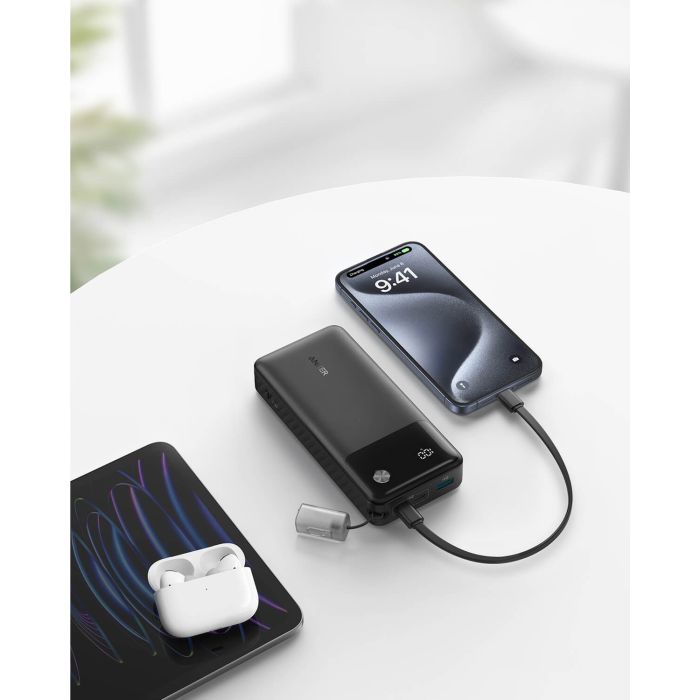 Anker Powerbank 20000 mAh, 30W s priloženim USB-C kablom, črn Anker Powerbank 20000 mAh, 30W s priloženim USB-C kablom, črn