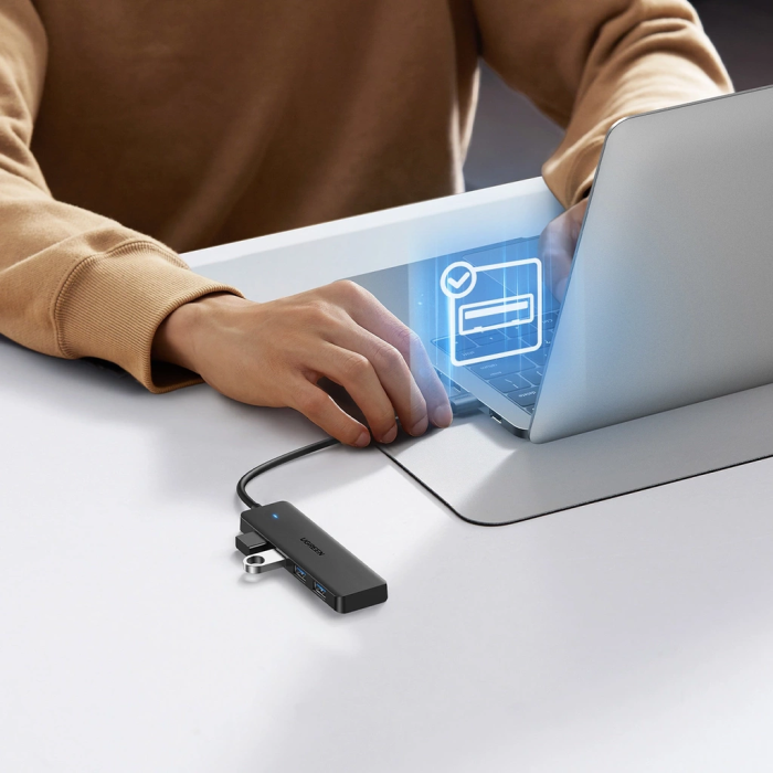 Ugreen 4-portni USB 3.0 hub - 1M Ugreen 4-portni USB 3.0 hub - 1M