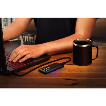 WD 1TB P40 Black Game Drive SSD NVMe USB 3.2 zunanji SSD disk WD 1TB P40 Black Game Drive SSD NVMe USB 3.2 zunanji SSD disk