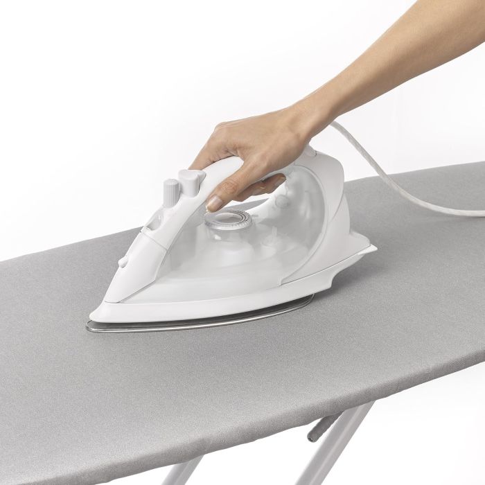 Rayen univerzalna prevleka za likalno desko 115 x 38 cm 615101 RAYEN Rayen univerzalna prevleka za likalno desko 115 x 38 cm 615101