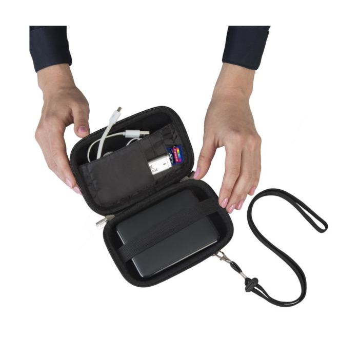 RivaCase torbica za disk ali GPS črna 9101