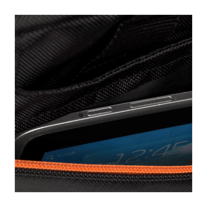 RivaCase črna torba za prenosnik 15.6 8033 black