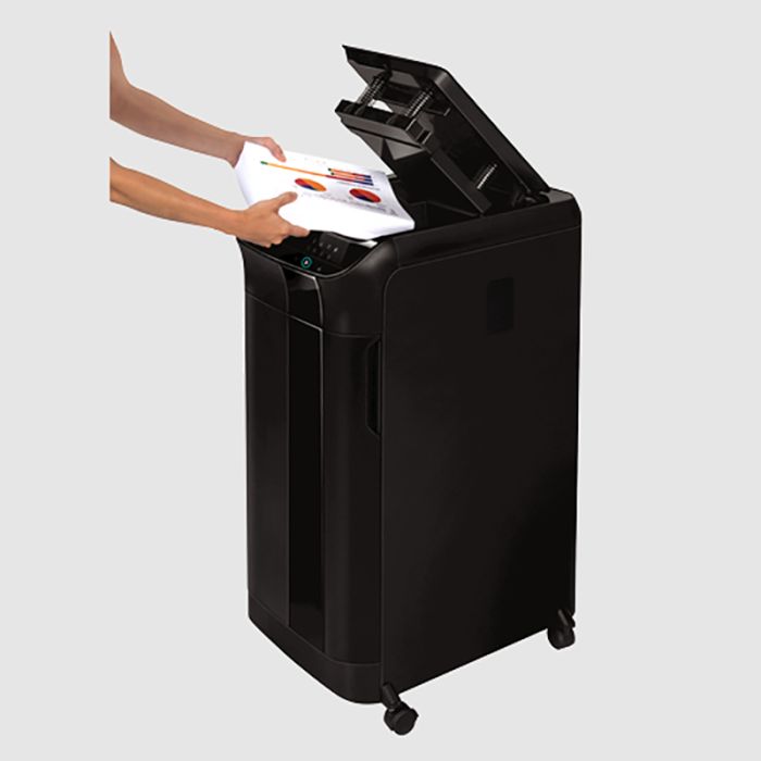 Fellowes AutoMax 600M Micro-Cut uničevalnik dokumentov FELLOWES Fellowes AutoMax 600M Micro-Cut uničevalnik dokumentov