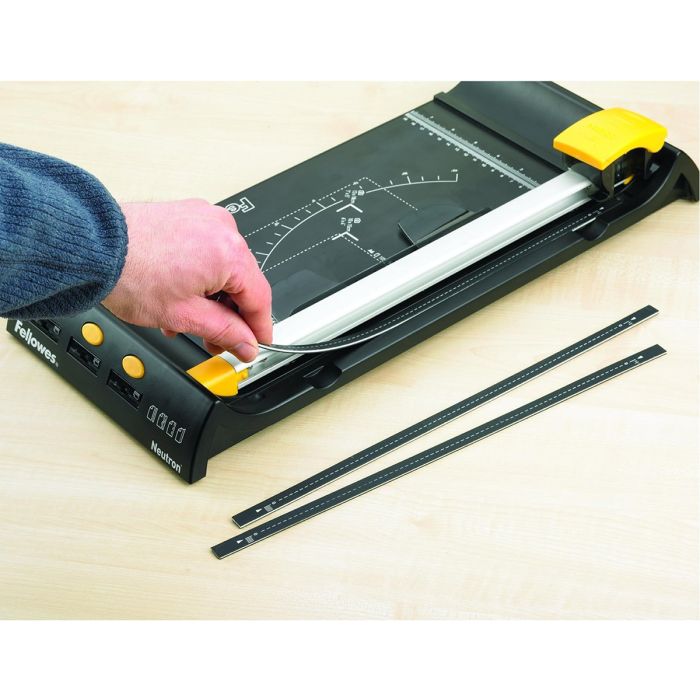 Fellowes set nadomestnih rezalnih trakov za rezalnike papirja Electron A3, Proton A3