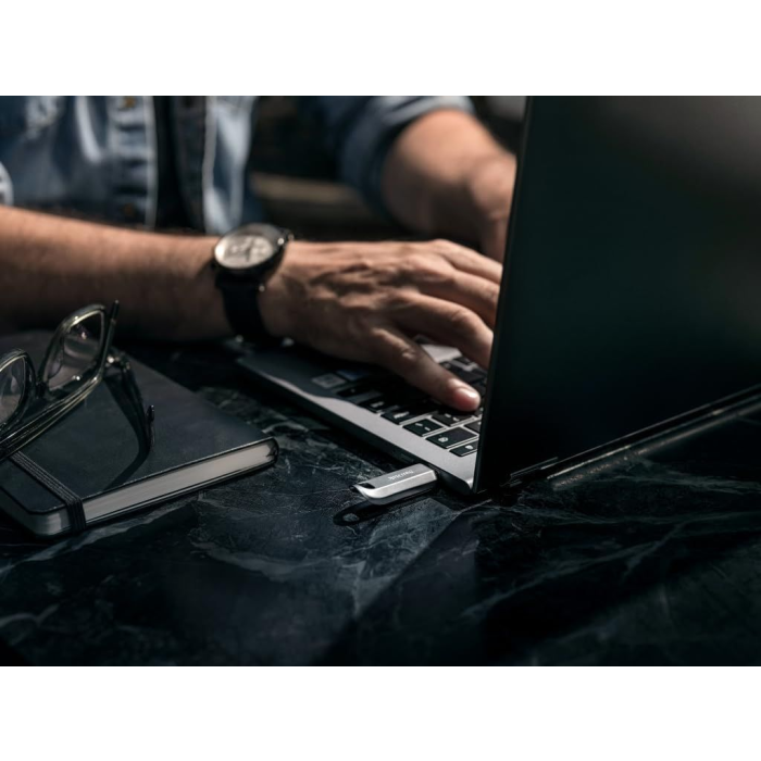 SanDisk 1TB Ultra Luxe USB-C 3.2 USB ključ