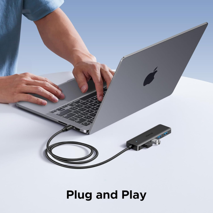 Ugreen USB-C Hub s 4x USB-A priključki, 1M UGREEN Ugreen USB-C Hub s 4x USB-A priključki, 1M