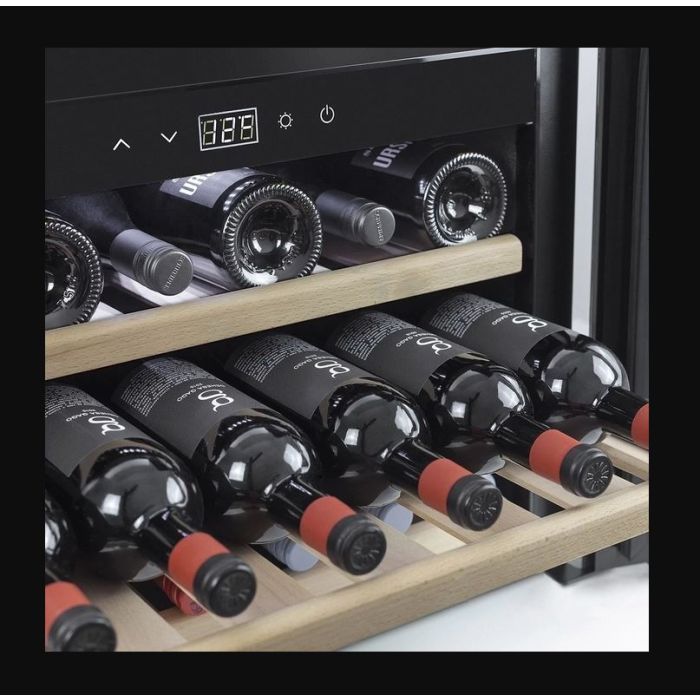 CASO WineSafe 18 EB desni tečaj