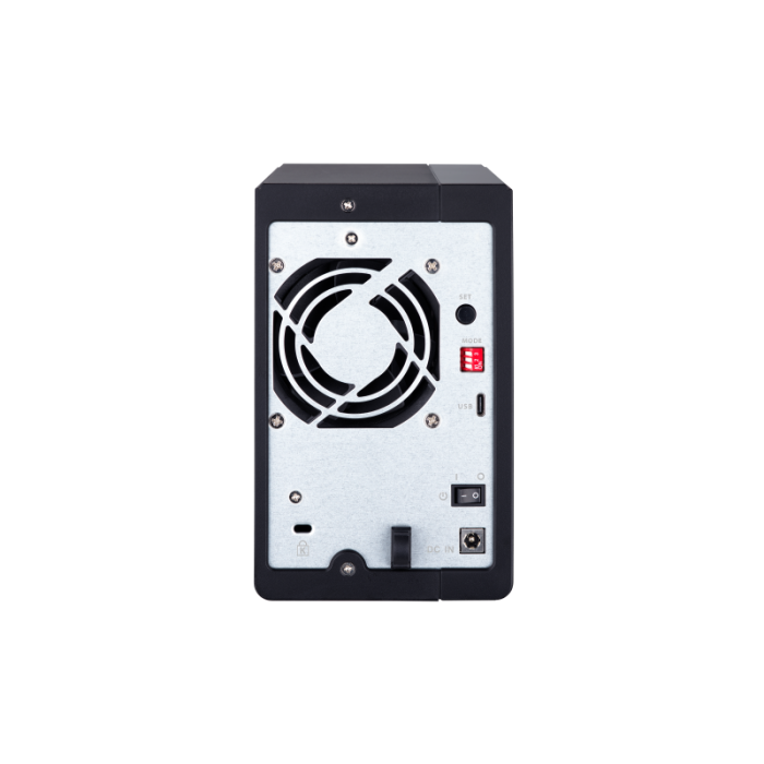 QNAP USB razširitvena enota TR-002 QNAP USB razširitvena enota TR-002