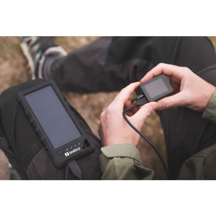 Sandberg Outdoor Solar Powerbank 16000 IP67 solarna prenosna baterija Sandberg Outdoor Solar Powerbank 16000 IP67 solarna prenosna baterija
