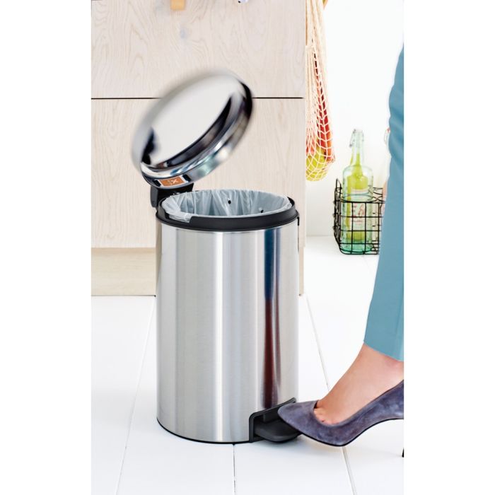 Brabantia koš za smeti 12L kovinski Brabantia koš za smeti 12L kovinski