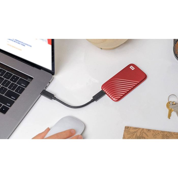 WD 1TB My Passport SSD Red NVMe USB 3.2 zunanji SSD disk WD 1TB My Passport SSD Red NVMe USB 3.2 zunanji SSD disk