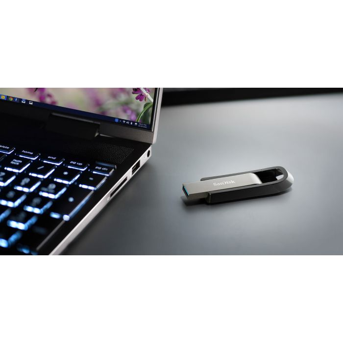 SanDisk Ultra Extreme Go 3.2 Flash Drive 64GB SanDisk Ultra Extreme Go 3.2 Flash Drive 64GB