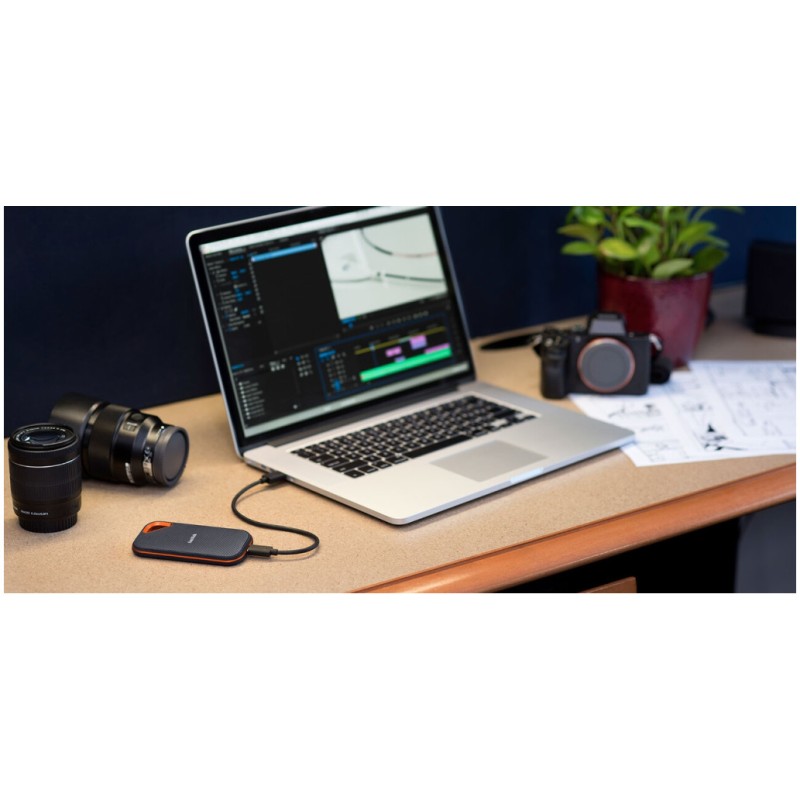 Prenosni SSD 2TB SanDisk Extreme PRO Portable 2000/2000MB/s USB-C 3.2 Gen 2 (SDSSDE81-2T00-G25) SANDISK Prenosni SSD 2TB SanDisk Extreme PRO Portable 2000/2000MB/s USB-C 3.2 Gen 2 (SDSSDE81-2T00-G25)