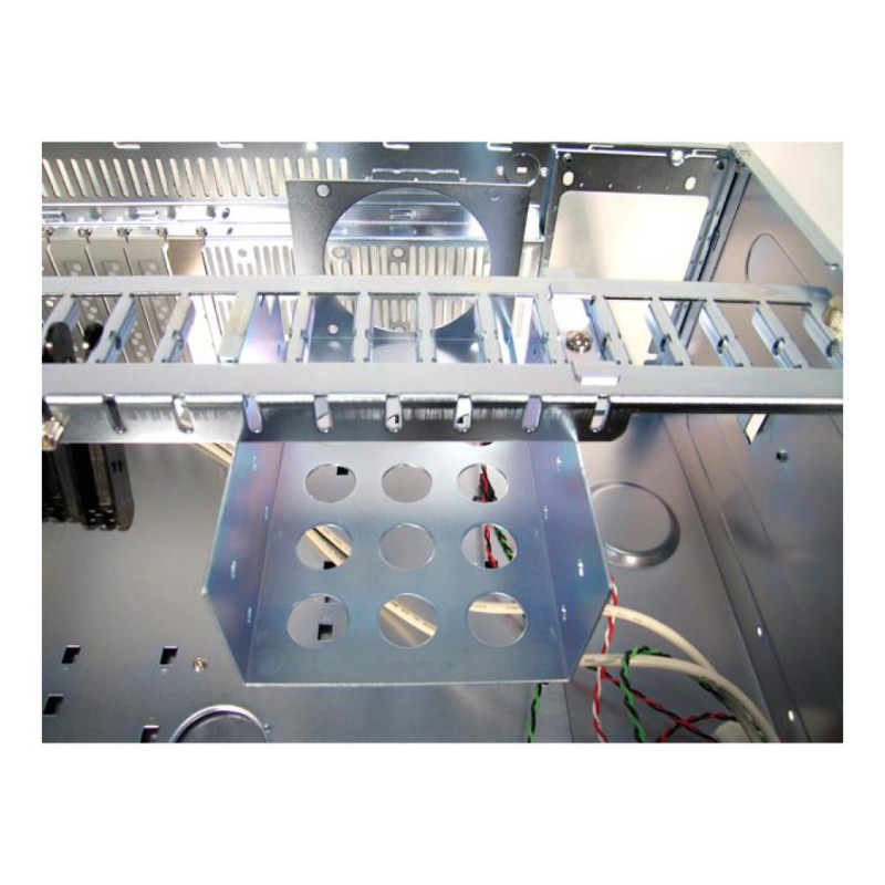 Ohišje Chieftec UNC-410S-B-U3 - Rack 4U Strežniško - črna CHIEFTEC Ohišje Chieftec UNC-410S-B-U3 - Rack 4U Strežniško - črna