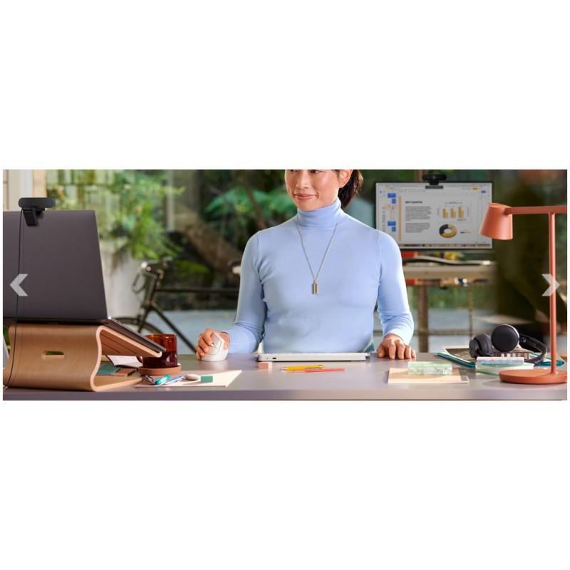 Miš brezžična + Bluetooth Logitech Lift Vertical za desničarje 4000DPI ergonomična roza (910-006478) LOGITECH Miš brezžična + Bluetooth Logitech Lift Vertical za desničarje 4000DPI ergonomična roza (910-006478)