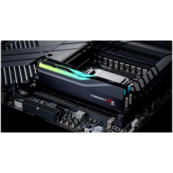 DDR5 32GB 6400MHz CL32 KIT (2x16GB) G.Skill Trident Z5 RGB 1,40V Gaming črna (F5-6400J3239G16GX2-TZ5RK) DDR5 32GB 6400MHz CL32 KIT (2x16GB) G.Skill Trident Z5 RGB 1,40V Gaming črna (F5-6400J3239G16GX2-TZ5RK)