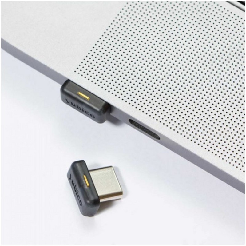 Varnostni ključ Yubico YubiKey 5C Nano, USB-C, črn Yubico Varnostni ključ Yubico YubiKey 5C Nano, USB-C, črn
